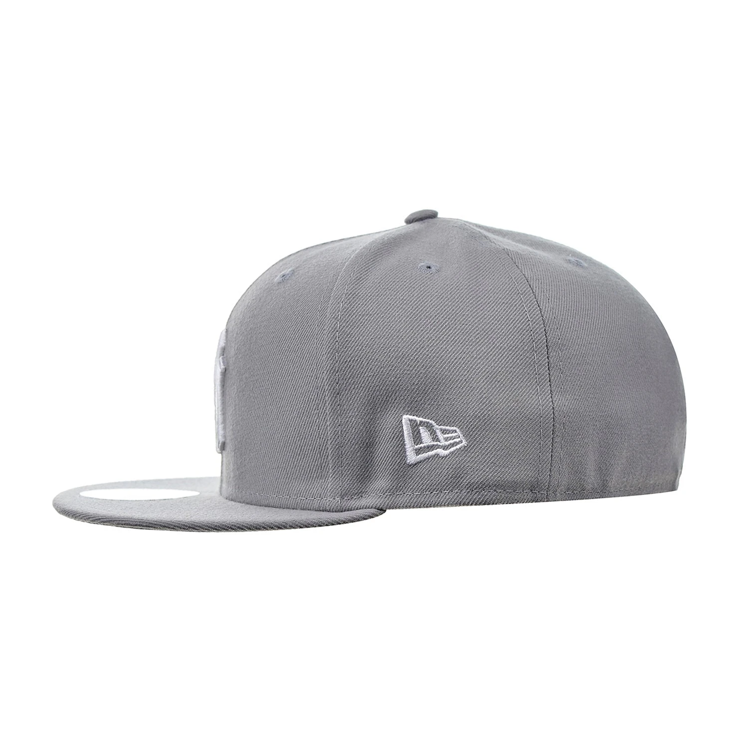 New Era New York Yankees Basic 59Fifty Fitted Men's Hat Grey-White 2 New Era New York Yankees Basic 59Fifty Fitted Men's Hat Grey-White - Image 2