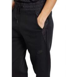 Nike Sportswear Tech Fleece Women's Crop Pants Black 5 Nike Sportswear Tech Fleece Women's Crop Pants Black -RBD OUTLET 831711 010 3